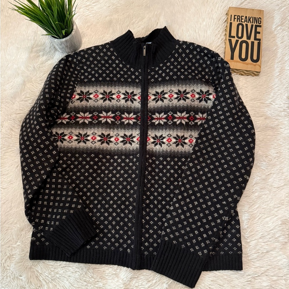 🎉HP🎉 Frost Black and Gray Snowflake Cardigan Zip Sweater